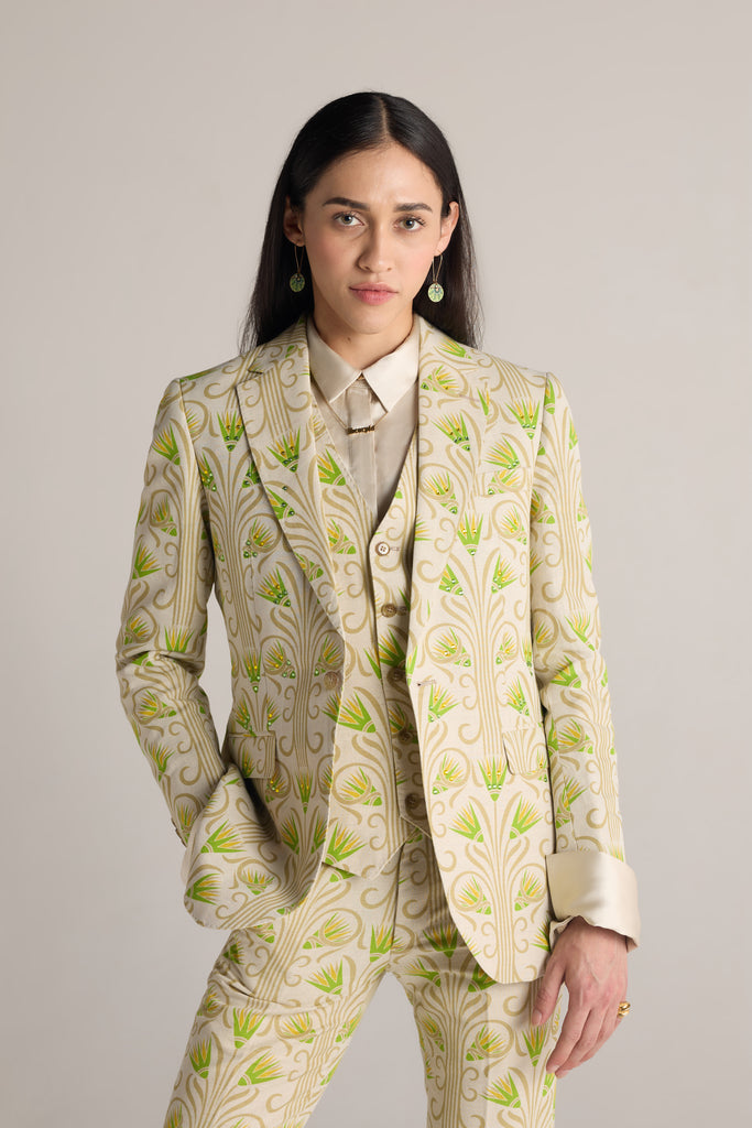 Oasis Lotus Suit