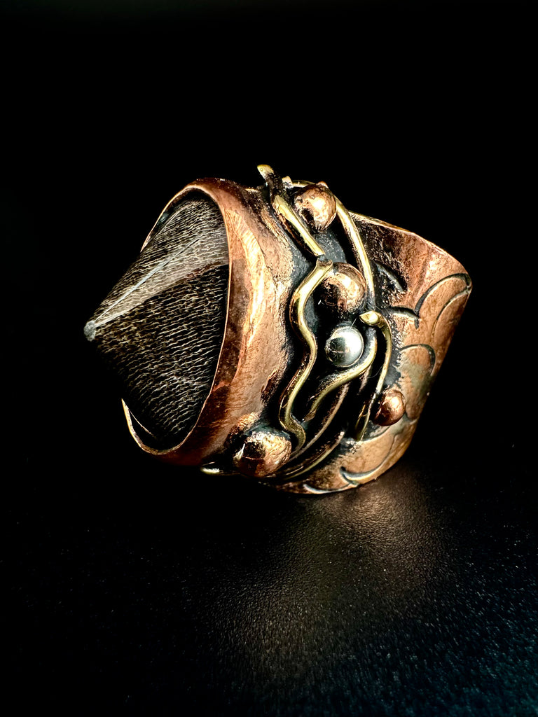 Obsidian Point Oval Copper Ring