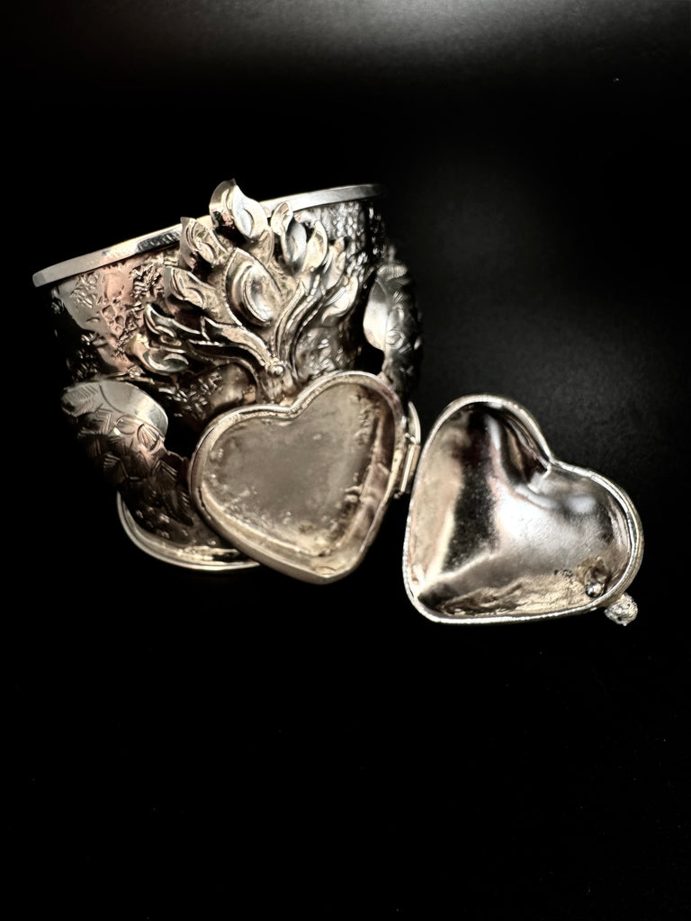 Silver Sacred Heart Locket bracelet Silver