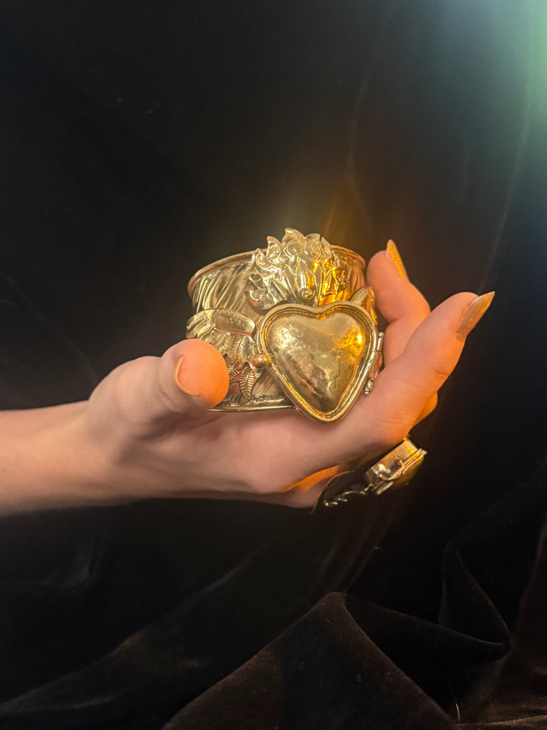 Sacred Heart Bracelet Gold
