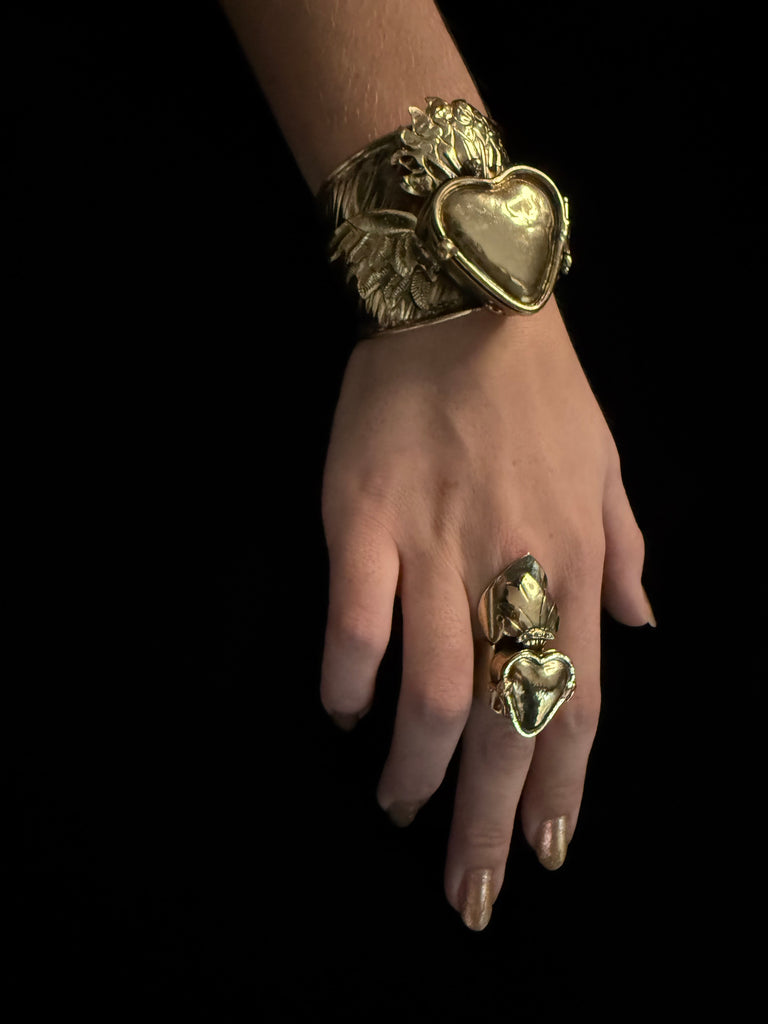 Sacred Heart Bracelet Gold