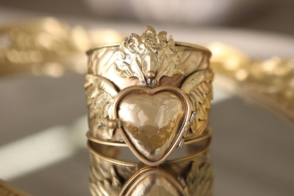 Sacred Heart Bracelet Gold