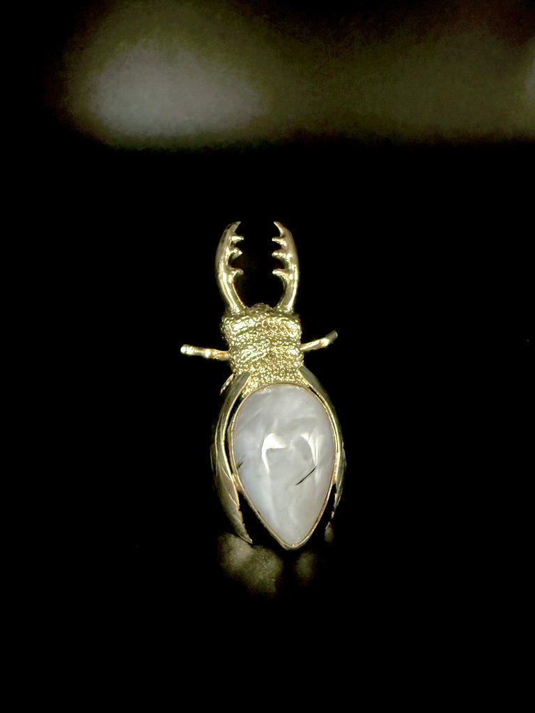 Stag Beetle with Gray Agate Ring