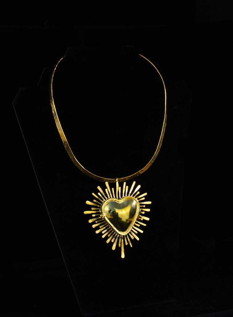 Radiating love Necklace
